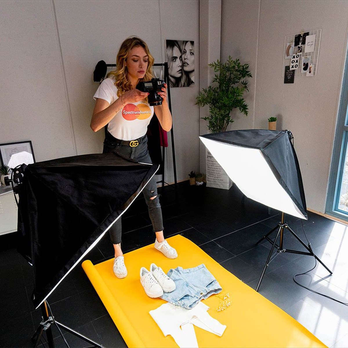 Paper Roll Paper Roll Photography Studio Backdrop Half Width (1.36 x 10M) - Tangerine Dream Orange