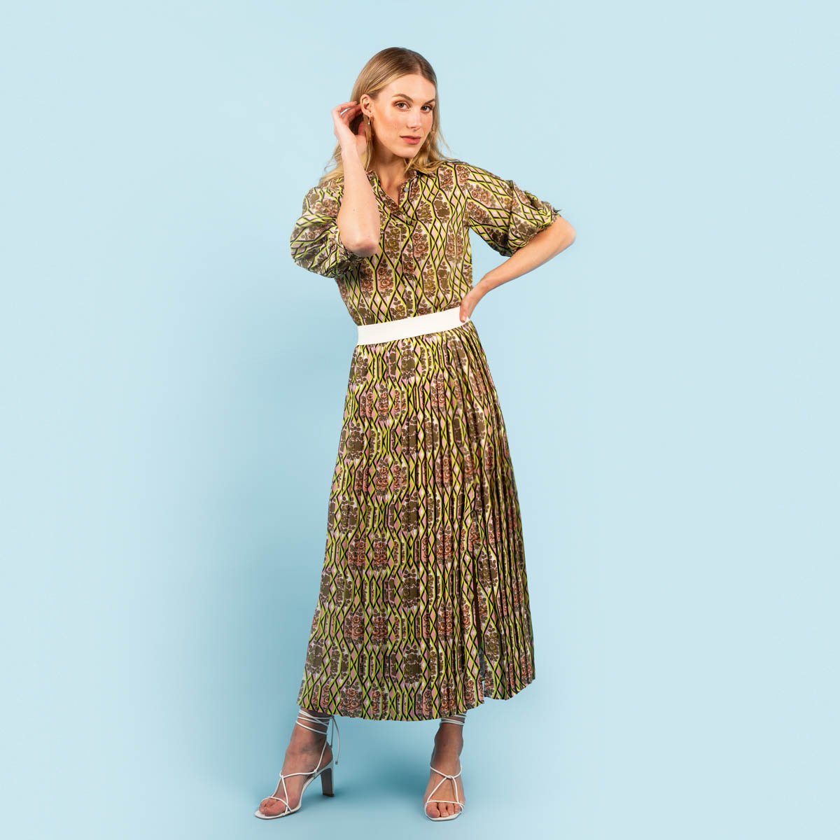 Spectrum Non-Reflective Full Paper Roll Backdrop (2.2M x 10M) - Sky's The Limit Blue