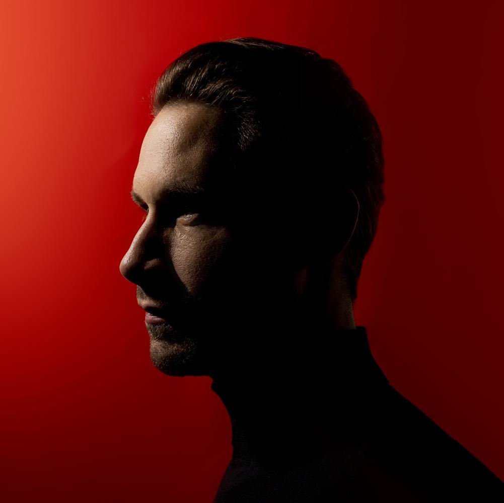 Paper Roll Paper Roll Photography Studio Backdrop Half Width (1.36 x 10M) - Tequila Sunrise Red